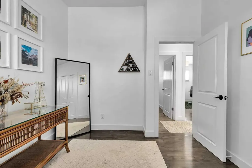 4115 Bowlen Street NW Calgary AB T2L1P8