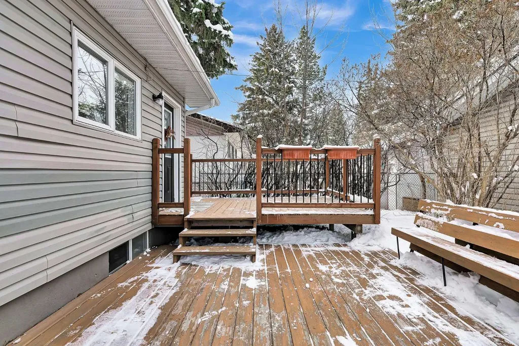 4115 Bowlen Street NW Calgary AB T2L1P8