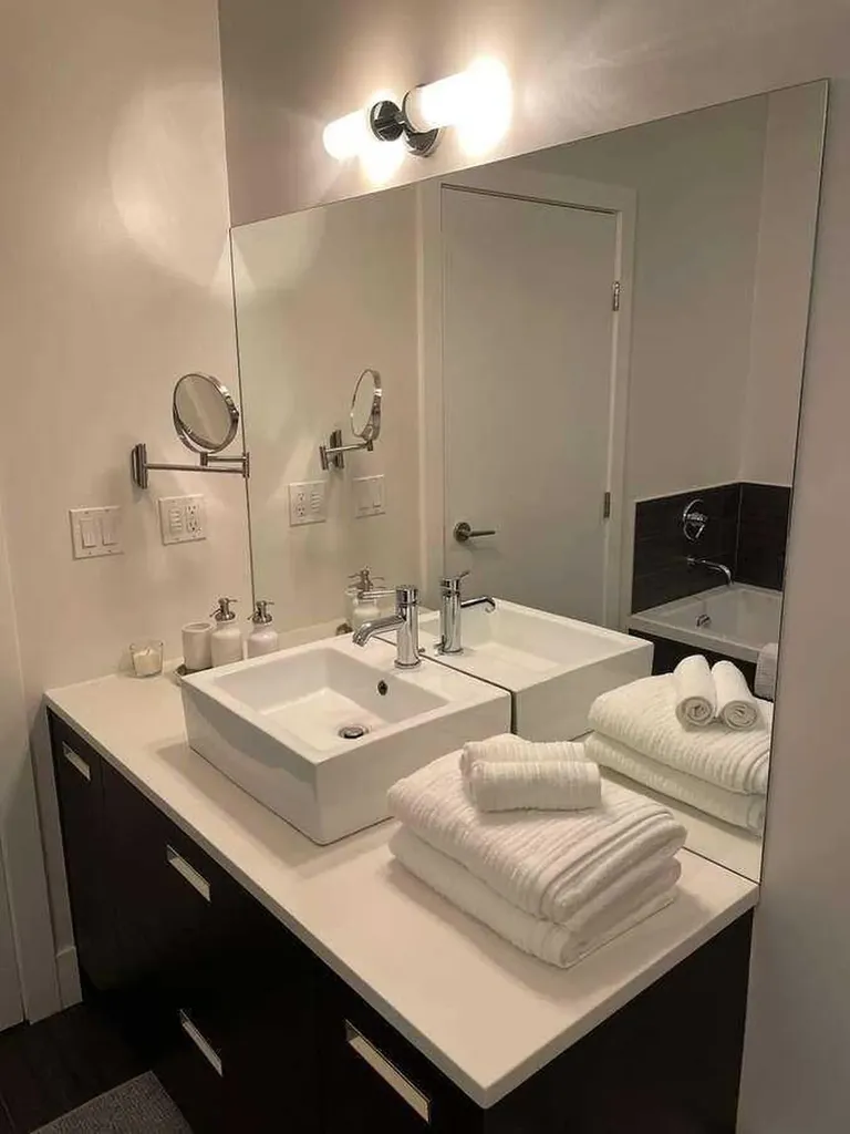 2505 17 Avenue SW Calgary AB T3E 7V3