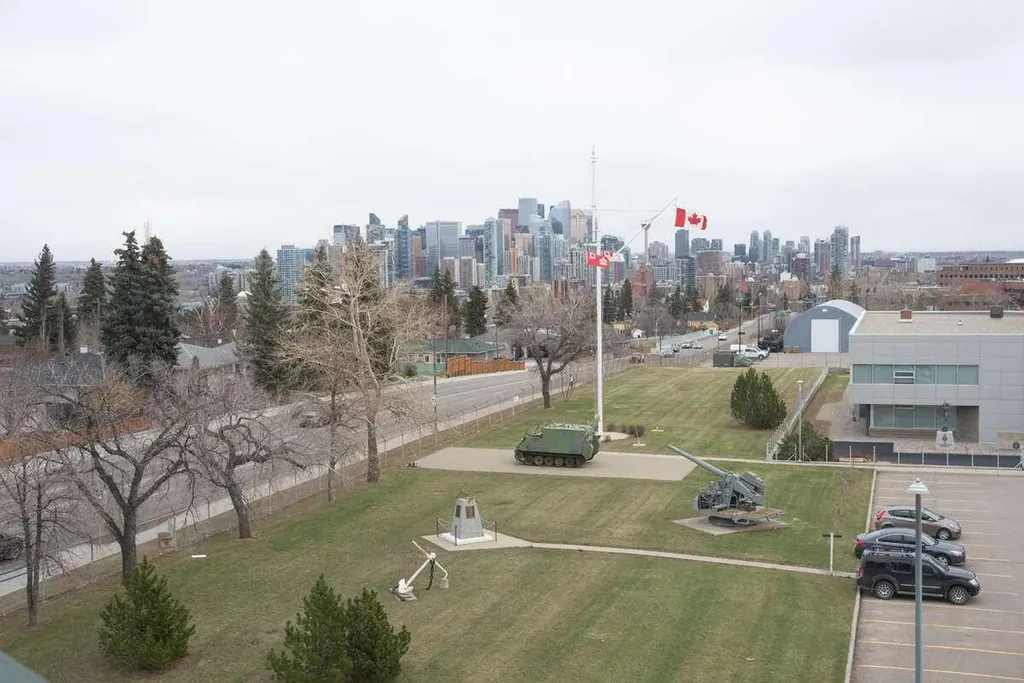 2505 17 Avenue SW Calgary AB T3E 7V3