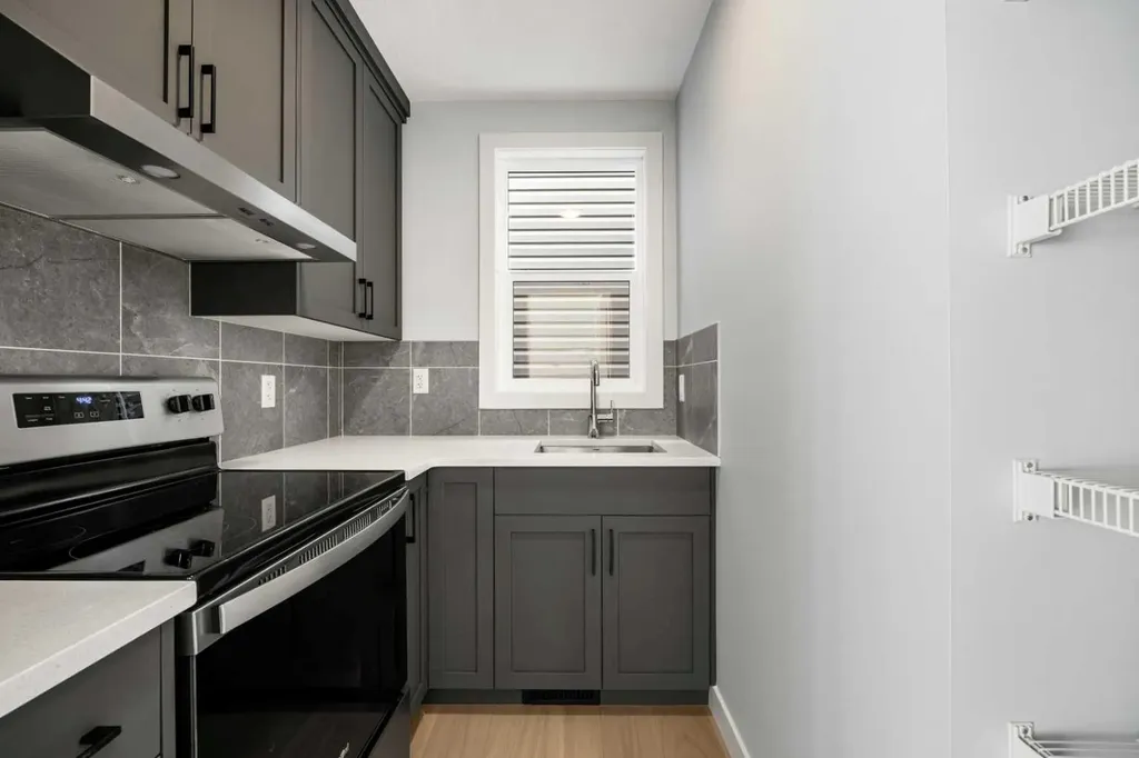 187 Legacy Reach Park SE Calgary AB T2X 5A3