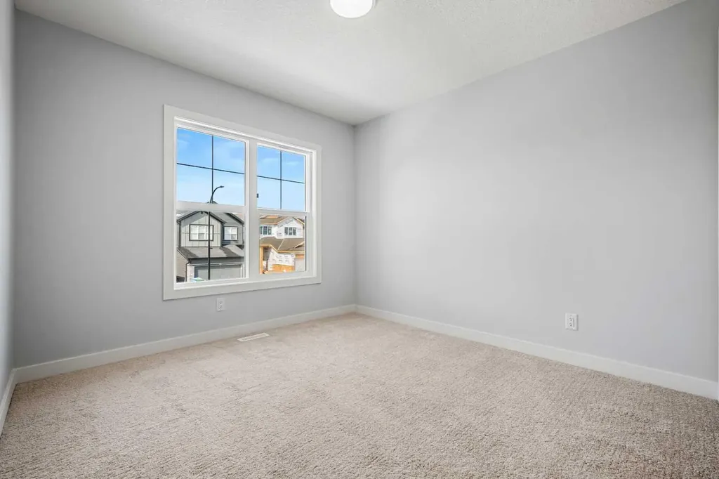 187 Legacy Reach Park SE Calgary AB T2X 5A3