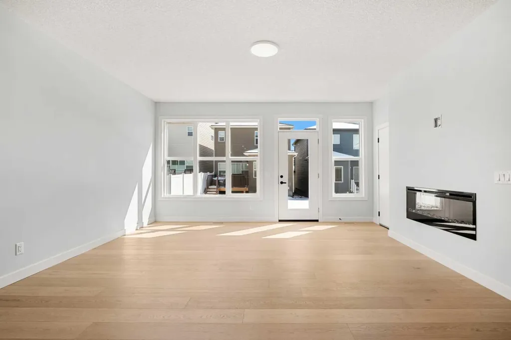 187 Legacy Reach Park SE Calgary AB T2X 5A3