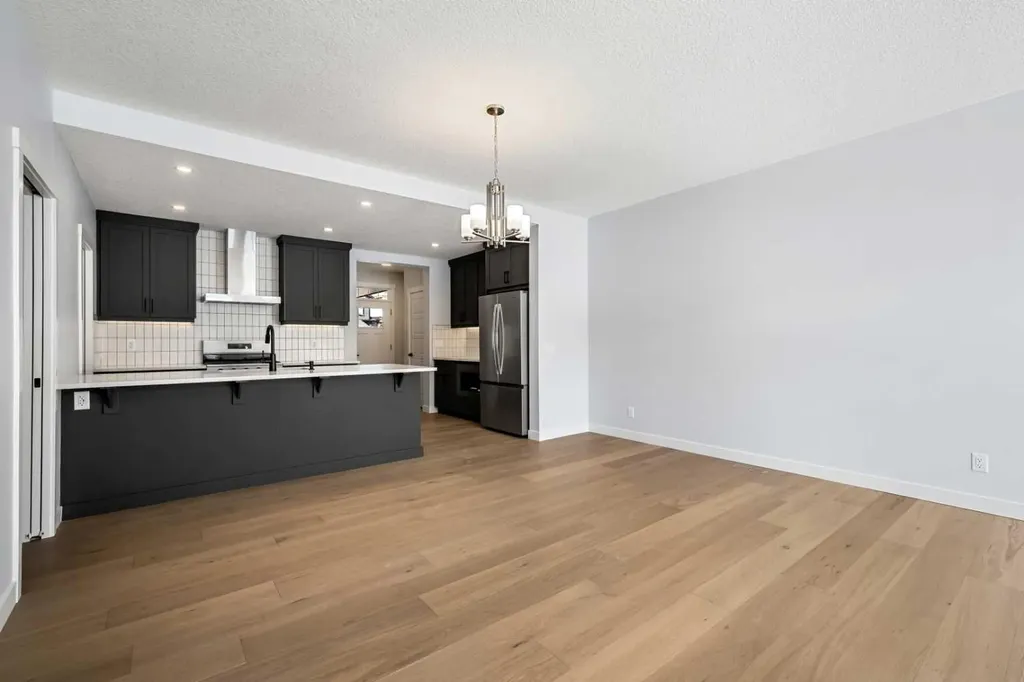 187 Legacy Reach Park SE Calgary AB T2X 5A3