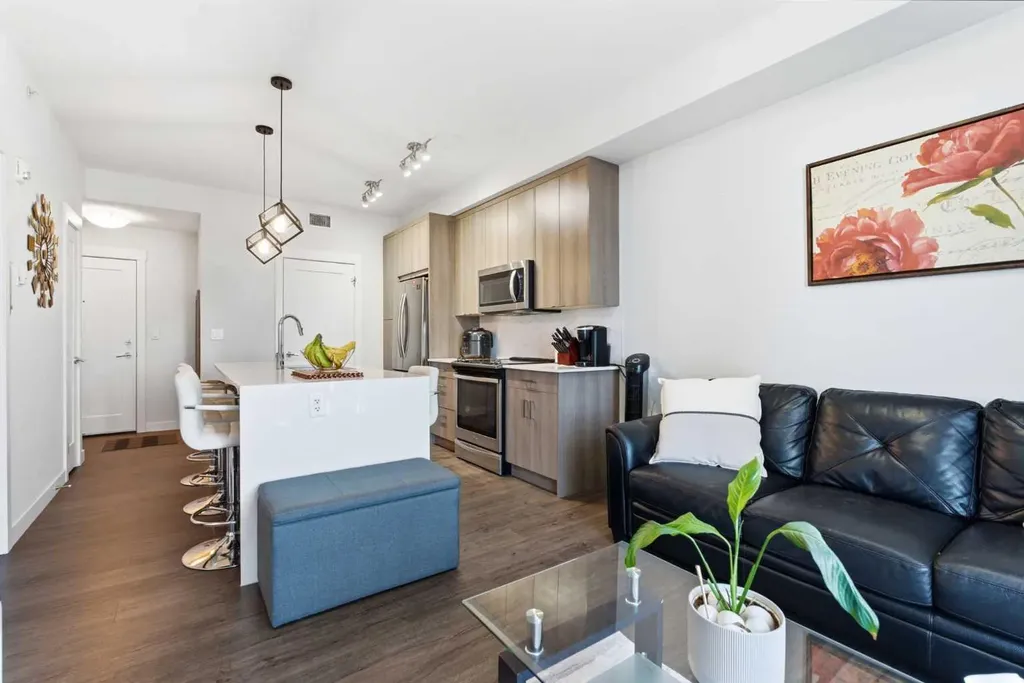 30 Walgrove SE Calgary AB T2X 4M9