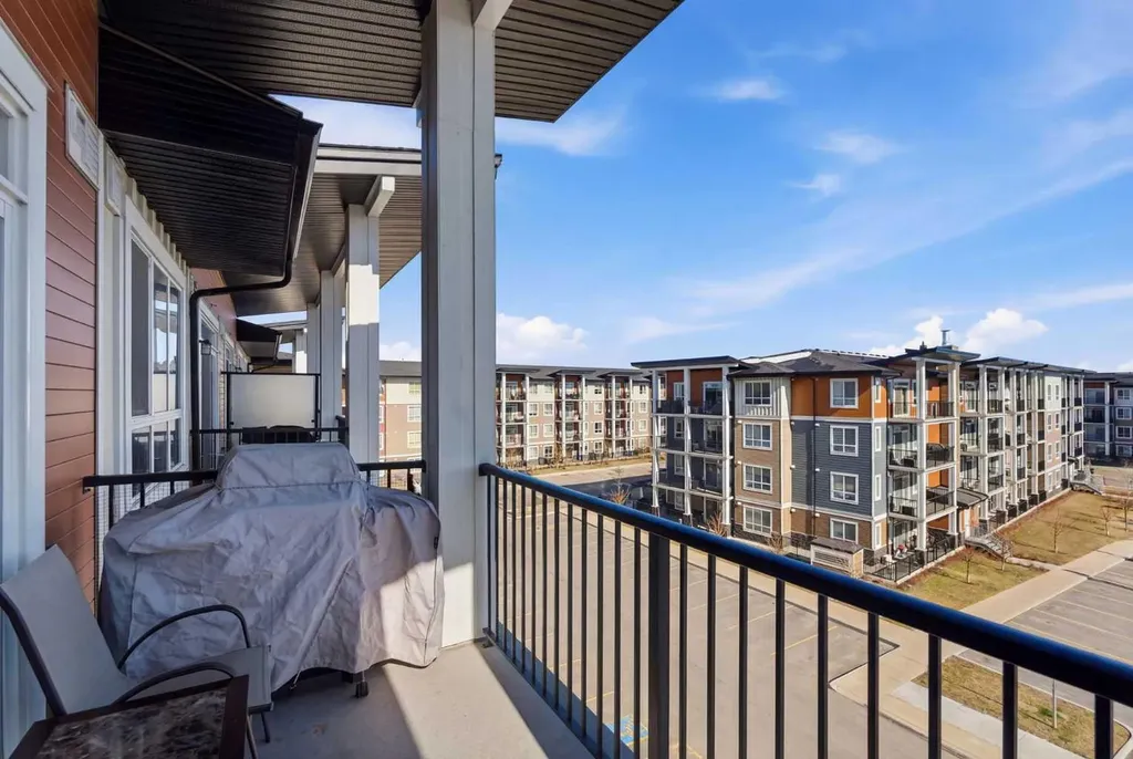 30 Walgrove SE Calgary AB T2X 4M9
