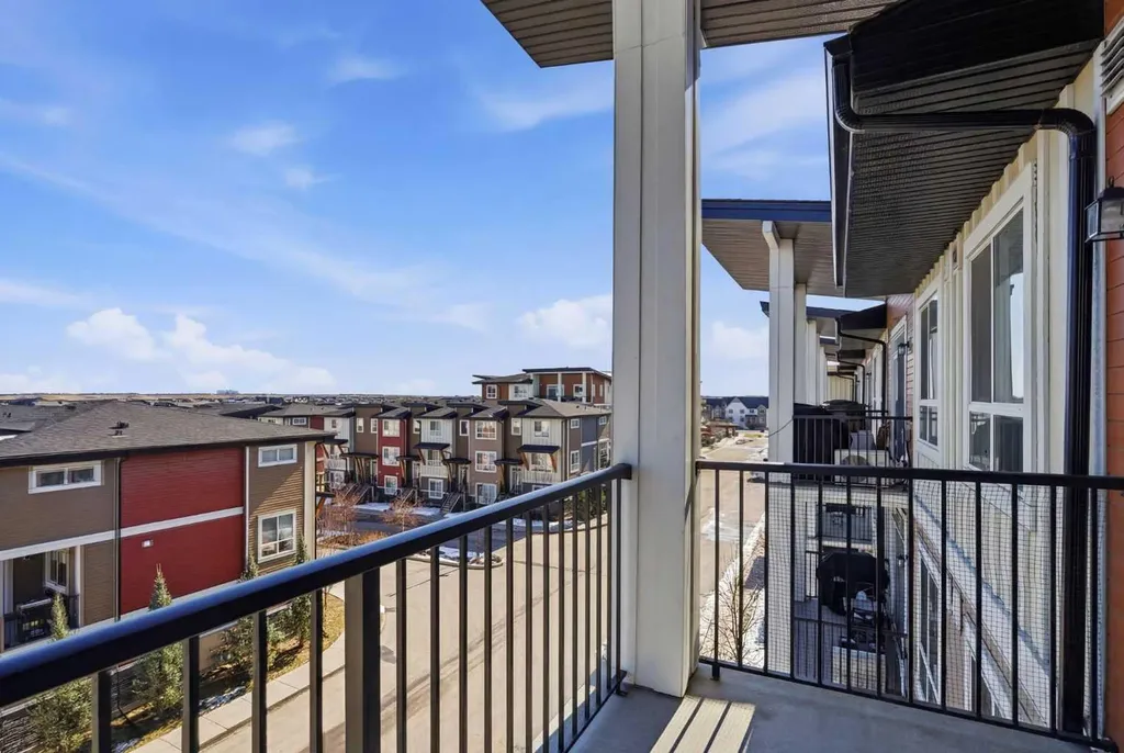 30 Walgrove SE Calgary AB T2X 4M9