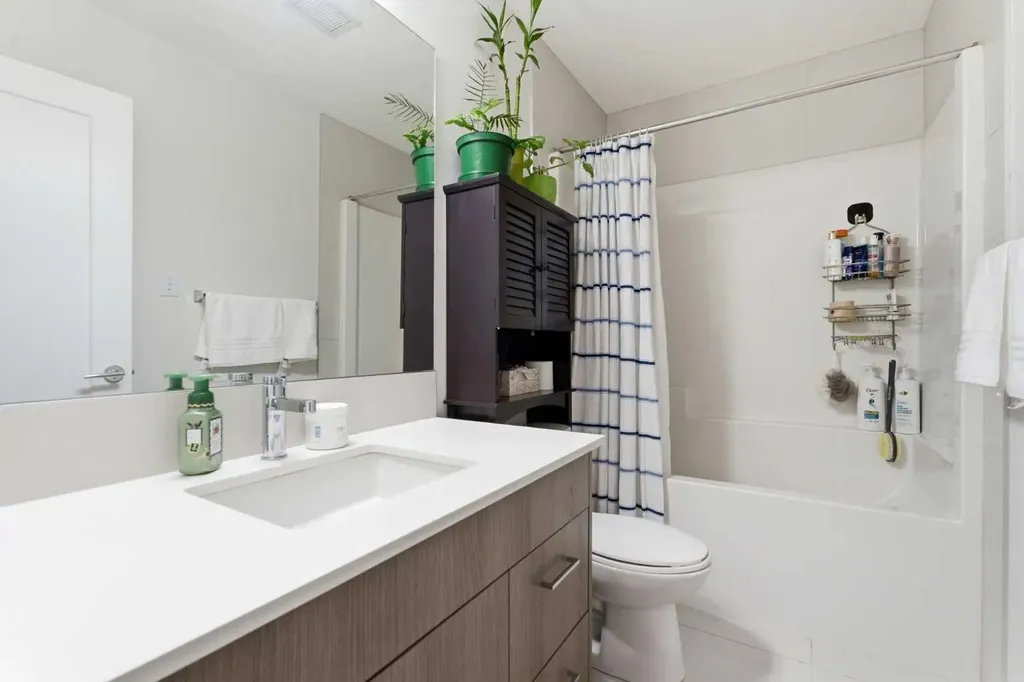 30 Walgrove SE Calgary AB T2X 4M9