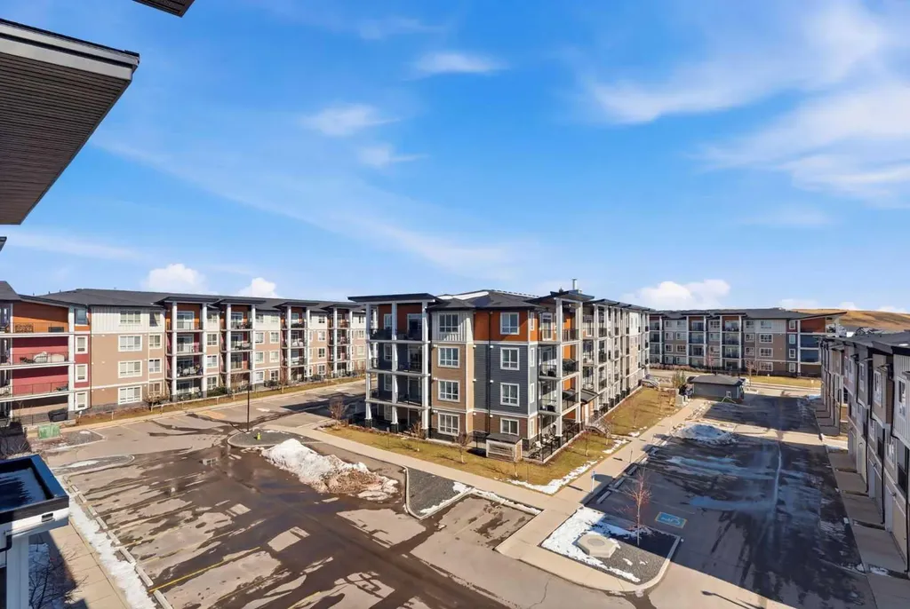 30 Walgrove SE Calgary AB T2X 4M9