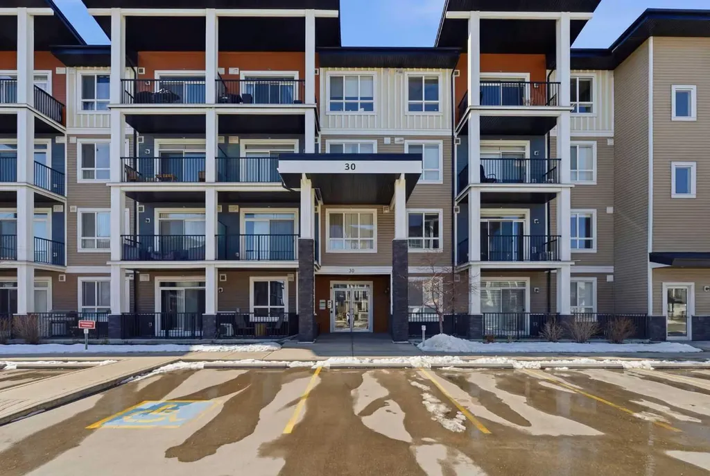 30 Walgrove SE Calgary AB T2X 4M9