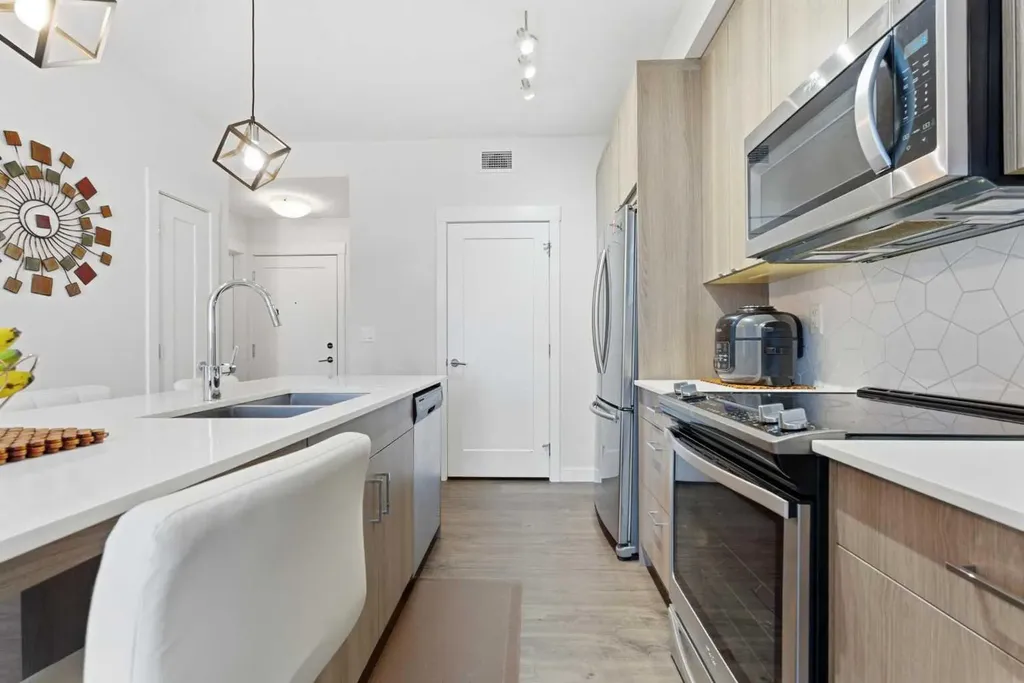 30 Walgrove SE Calgary AB T2X 4M9