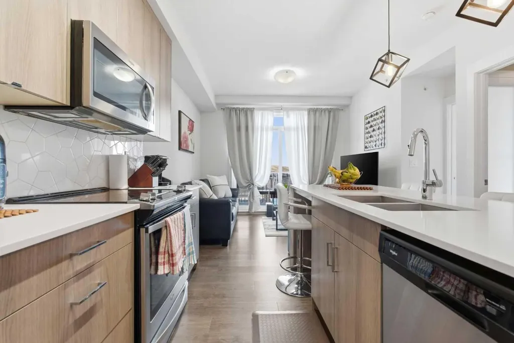 30 Walgrove SE Calgary AB T2X 4M9