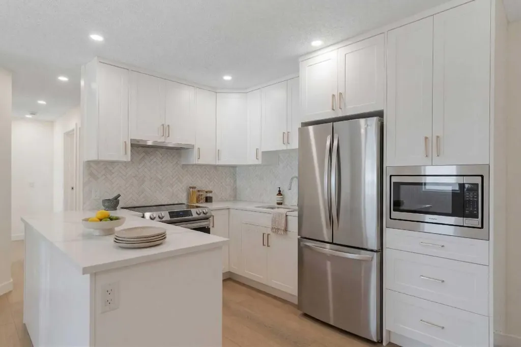 2600 Edenwold Heights NW Calgary AB T3A 3Y5