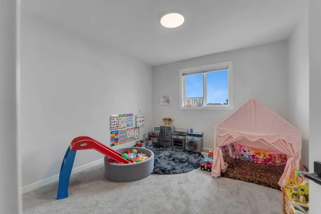 34 Belvedere Green SE Calgary AB T2A 7M5