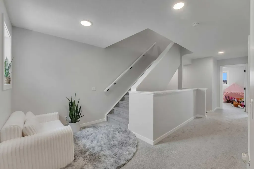 34 Belvedere Green SE Calgary AB T2A 7M5