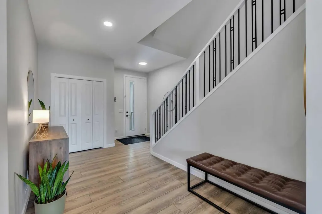 34 Belvedere Green SE Calgary AB T2A 7M5