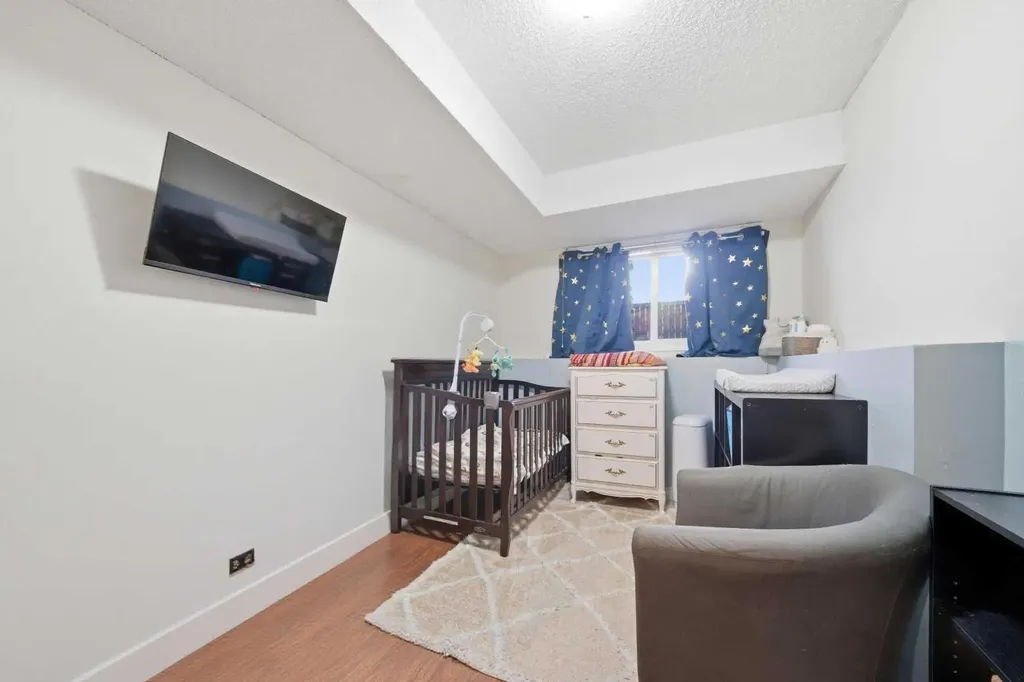 1407 44 Street SE Calgary AB T2A5E6