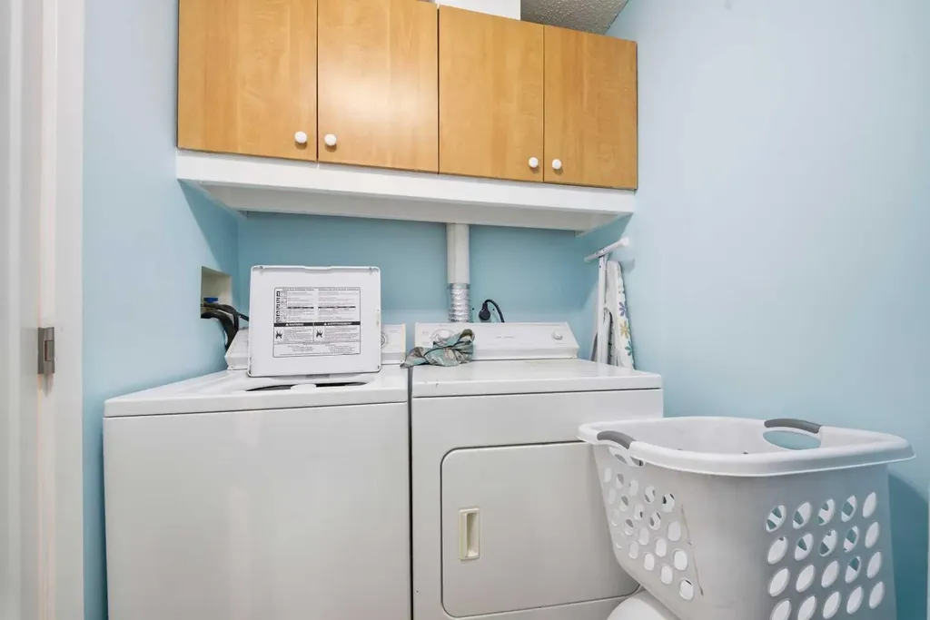 1407 44 Street SE Calgary AB T2A5E6