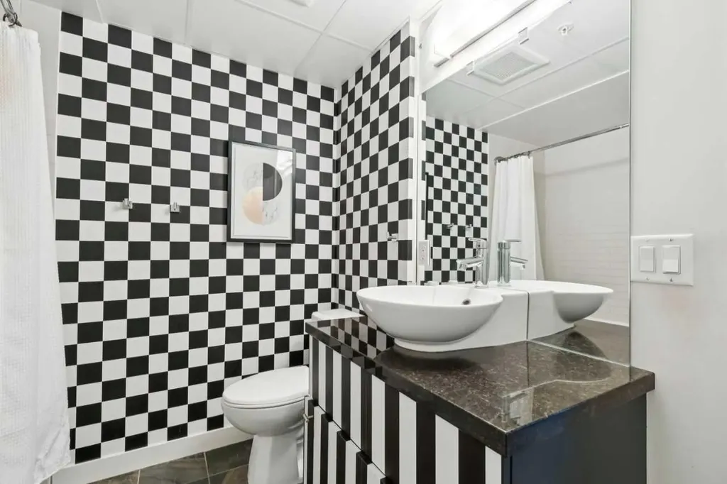 215 13 Avenue SW Calgary AB T2R0V6