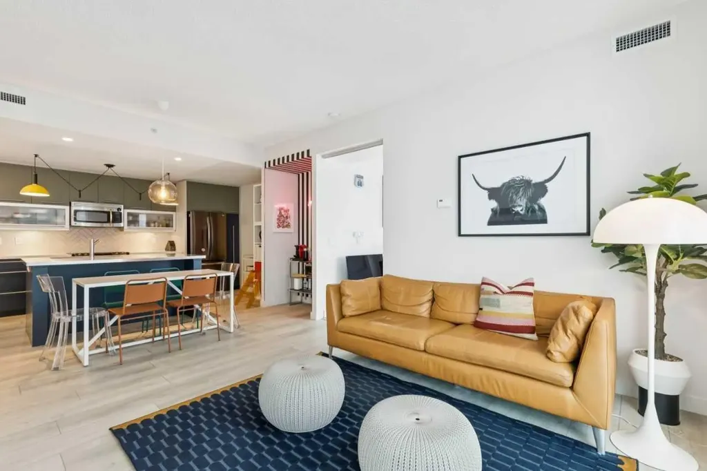 215 13 Avenue SW Calgary AB T2R0V6