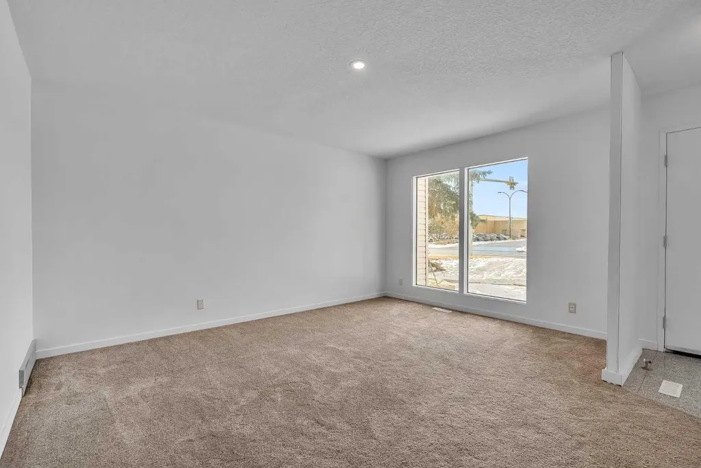 318 Marlborough Way NE Calgary AB T2A 6R9