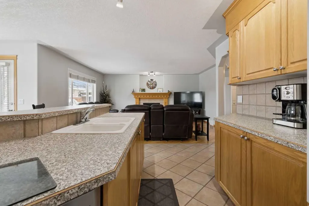 115 Cove Crescent Chestermere AB T1X 1J5