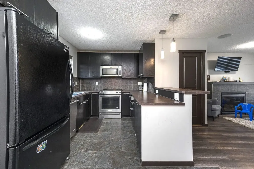 702 Panamount Boulevard NW Calgary AB T3K0P7