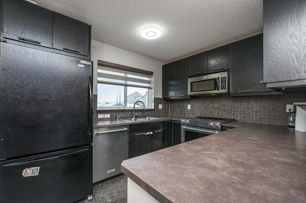 702 Panamount Boulevard NW Calgary AB T3K0P7
