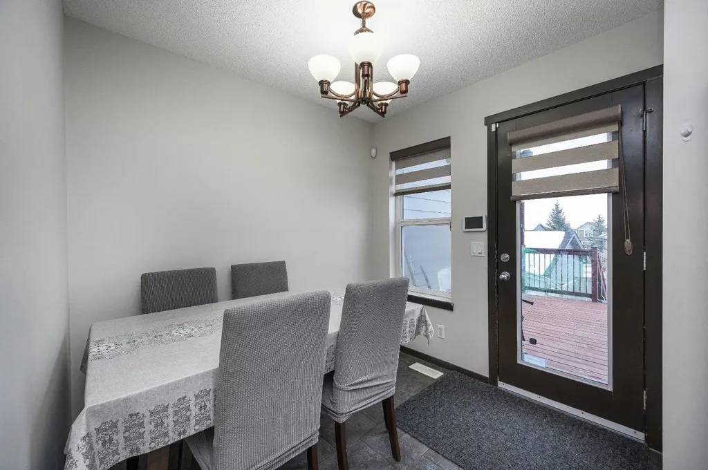 702 Panamount Boulevard NW Calgary AB T3K0P7
