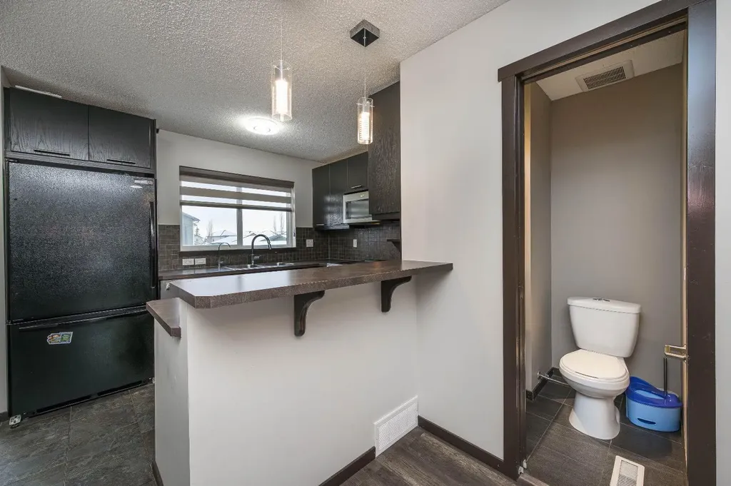 702 Panamount Boulevard NW Calgary AB T3K0P7
