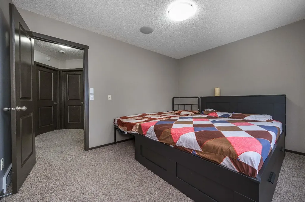 702 Panamount Boulevard NW Calgary AB T3K0P7