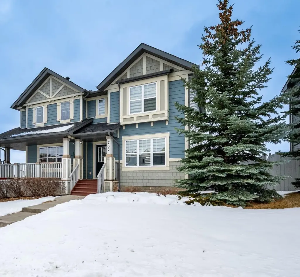 702 Panamount Boulevard NW Calgary AB T3K0P7
