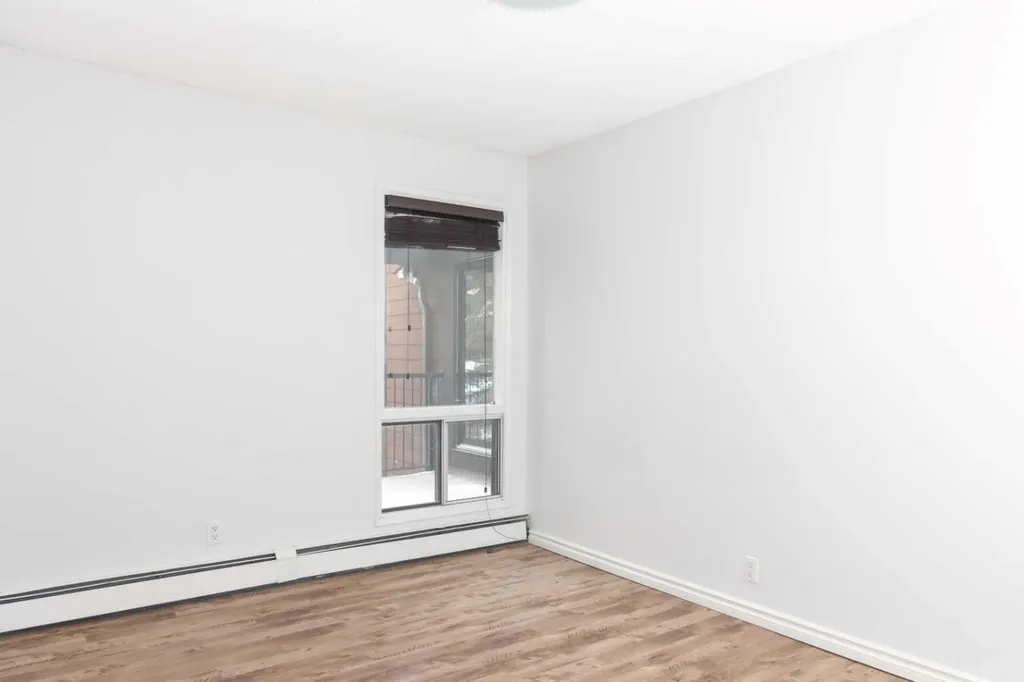 2611 15a Street SW Calgary AB T2T 4C1
