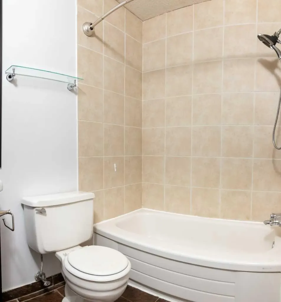 2611 15a Street SW Calgary AB T2T 4C1