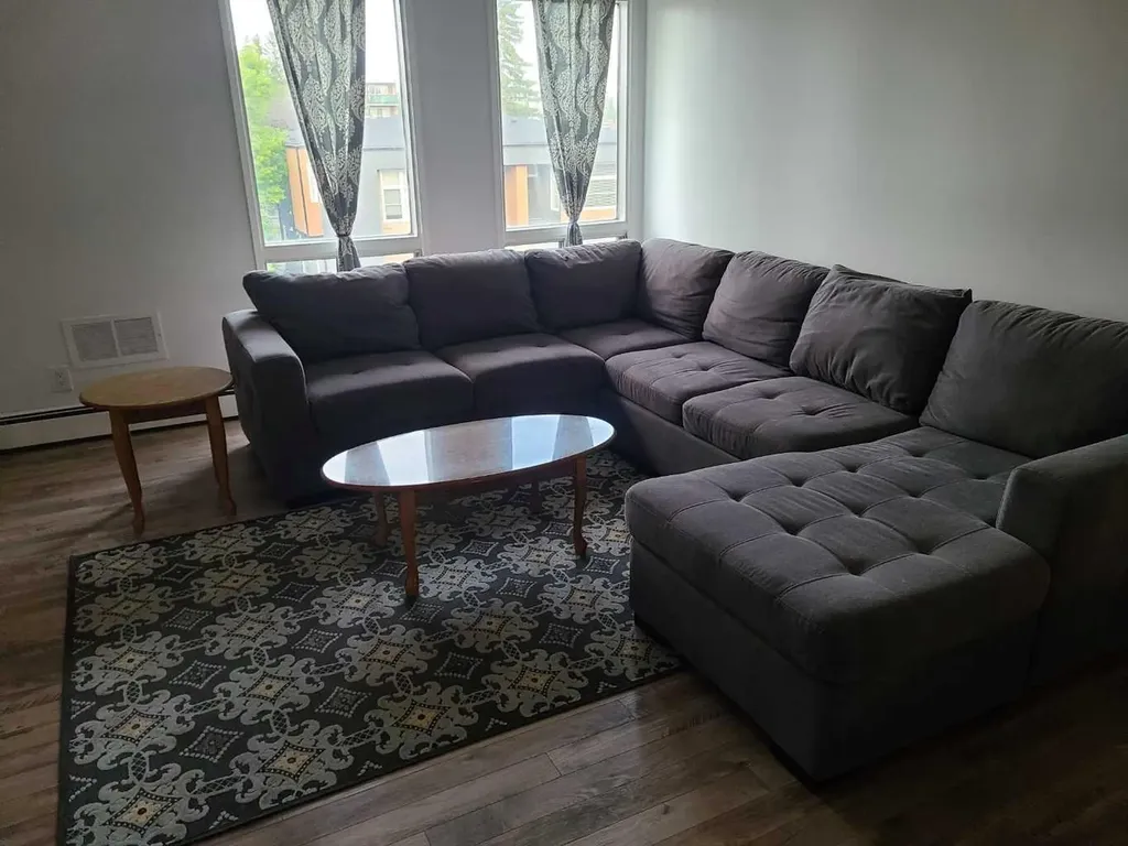2611 15a Street SW Calgary AB T2T 4C1
