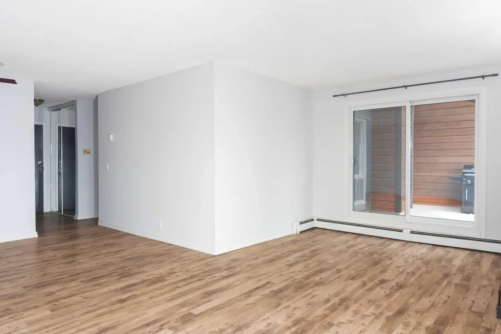 2611 15a Street SW Calgary AB T2T 4C1