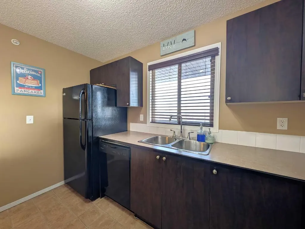 16969 24 Street SW Calgary AB T2Y0L2