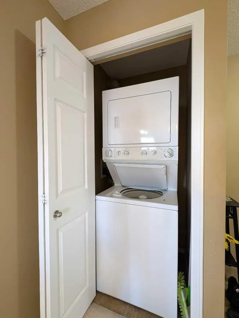 16969 24 Street SW Calgary AB T2Y0L2