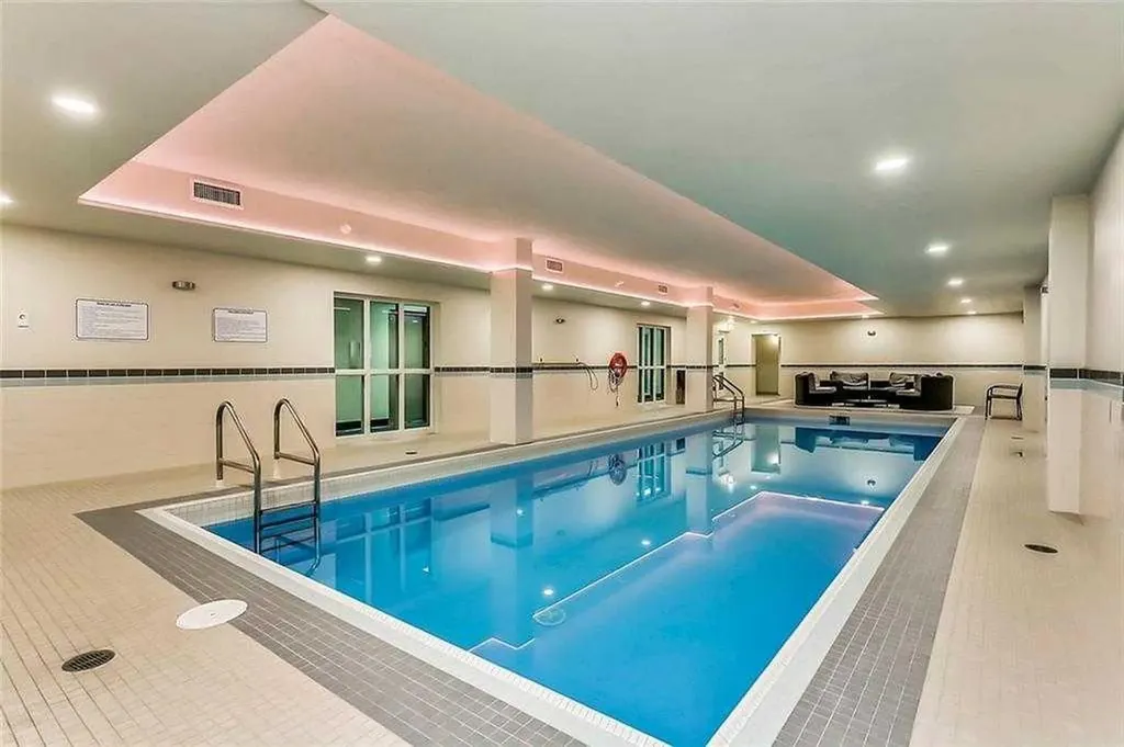 340 14 Avenue SW Calgary AB T2R1H4