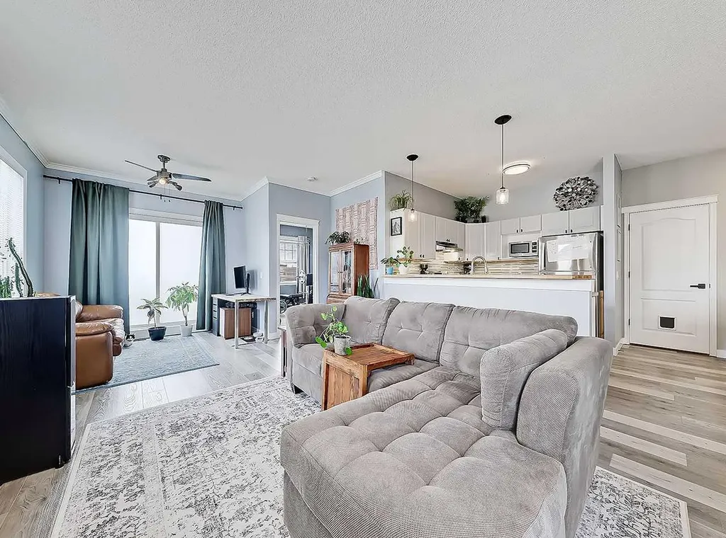 104 Prestwick Gardens SE Calgary AB T2Z 3V4