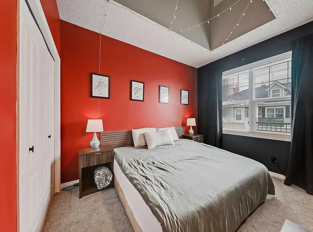 104 Prestwick Gardens SE Calgary AB T2Z 3V4