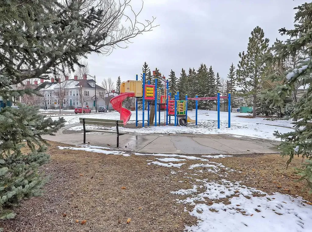 104 Prestwick Gardens SE Calgary AB T2Z 3V4