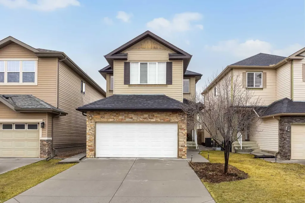 19 Bridleridge Green SW Calgary AB T2Y 0E4