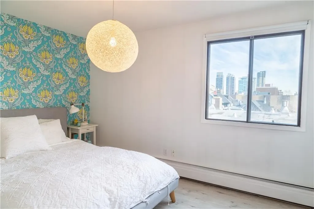 523 15 Avenue SW Calgary AB T2R 0R3