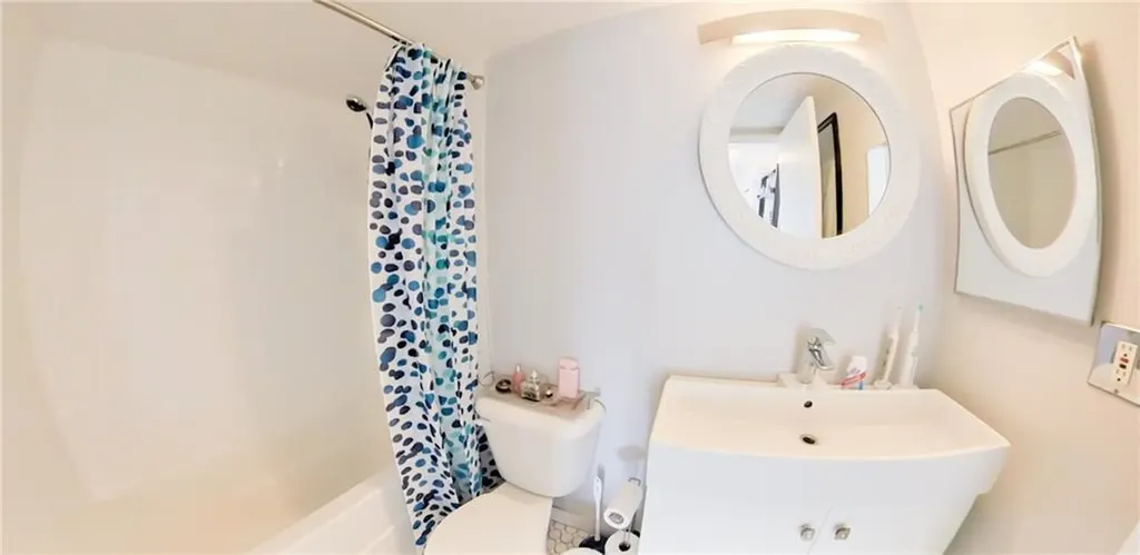 523 15 Avenue SW Calgary AB T2R 0R3