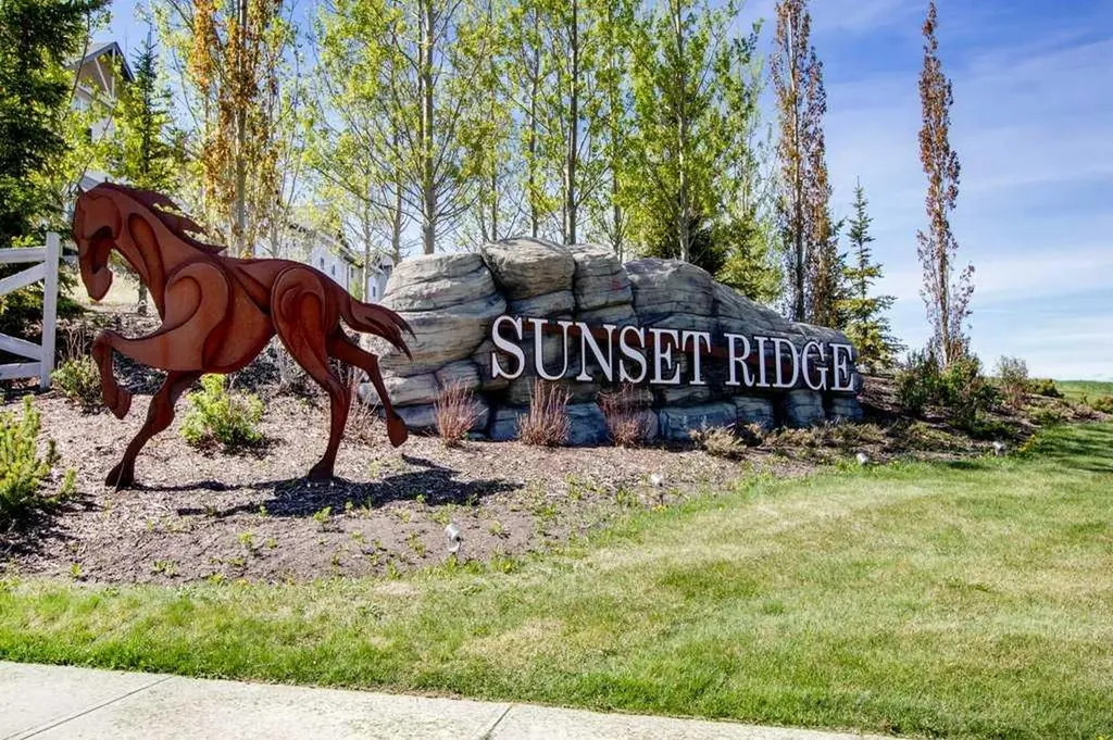 15 Sunset Square Cochrane AB T4C0E7