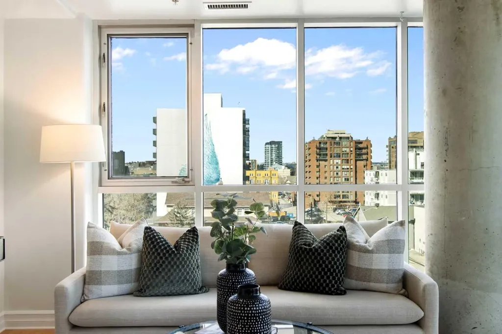 836 15 Avenue SW Calgary AB T2R 1S2