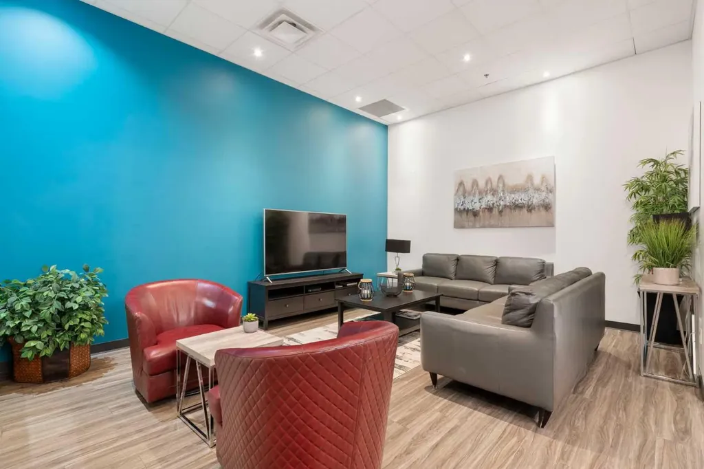 836 15 Avenue SW Calgary AB T2R 1S2
