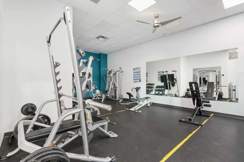 836 15 Avenue SW Calgary AB T2R 1S2