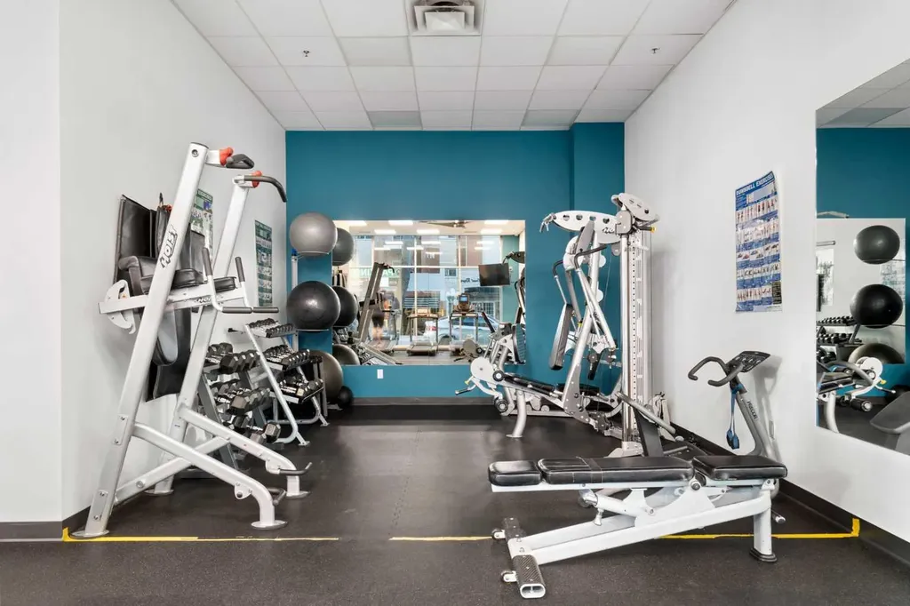 836 15 Avenue SW Calgary AB T2R 1S2